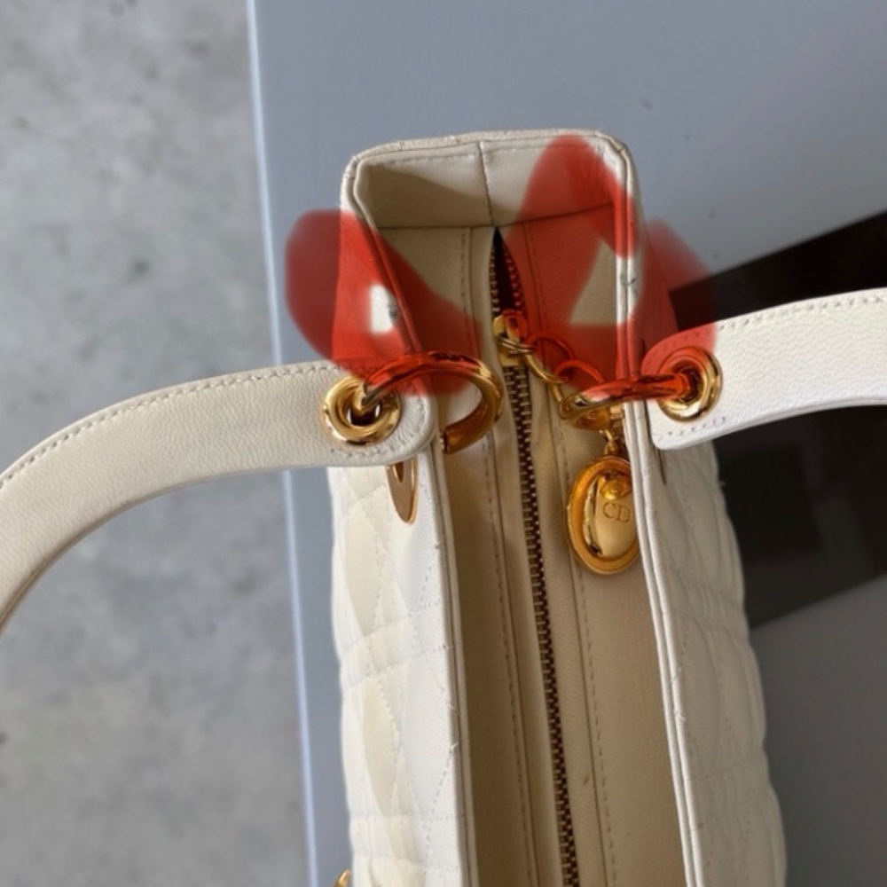Christian Dior Medium Lady Dior - Cream Lambskin - Picture 10 of 11